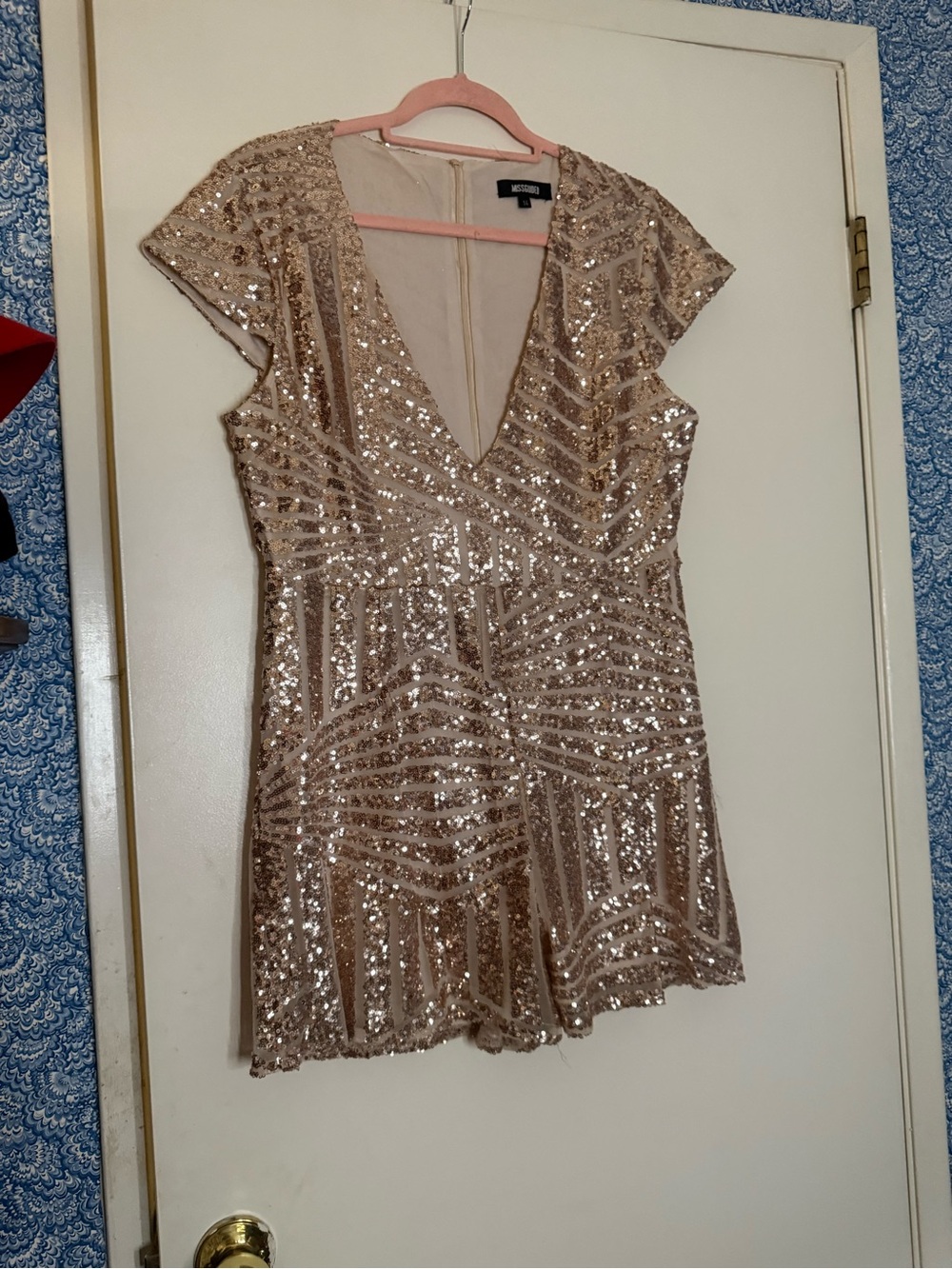 Dresses subcategory classification
